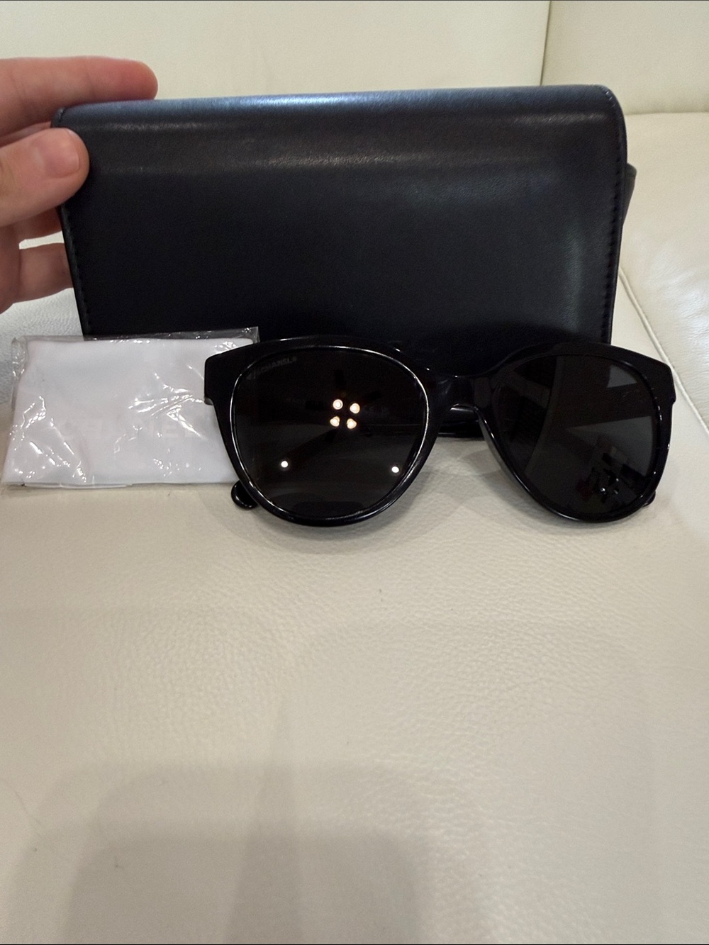 Chanel Butterfly sunglasses - Picture 7 of 7